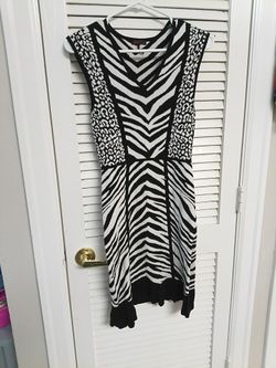 Sweater dress zebra print Medium size 5-7