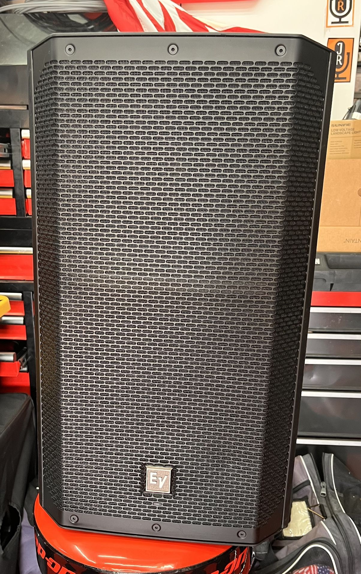 EV ELX 200-12SP Speaker
