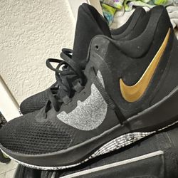 Size 11 Nike Basketball Shoes