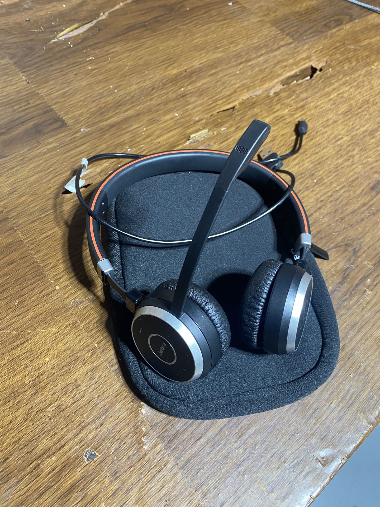 π§ Jabra Wireless Headset with Mic + Case β $35