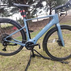 Cannondale Tesoro Neo Carbon 2 Electric Bike