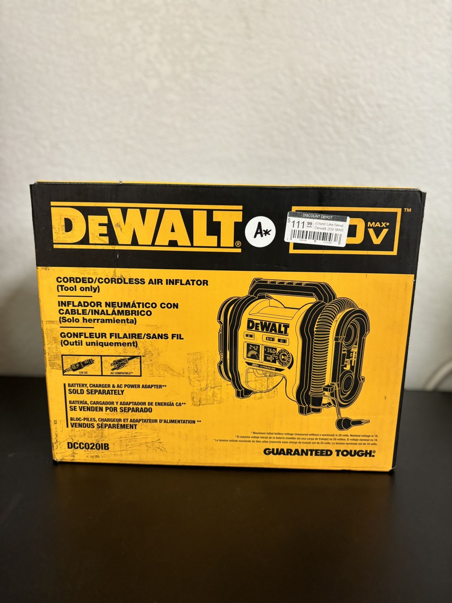 DEWALT 20V MAX Cordless Electric Portable Inflator (Tool Only)