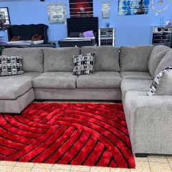 Ballinasloe Platinum RAF Sectional / couch /Living room set
