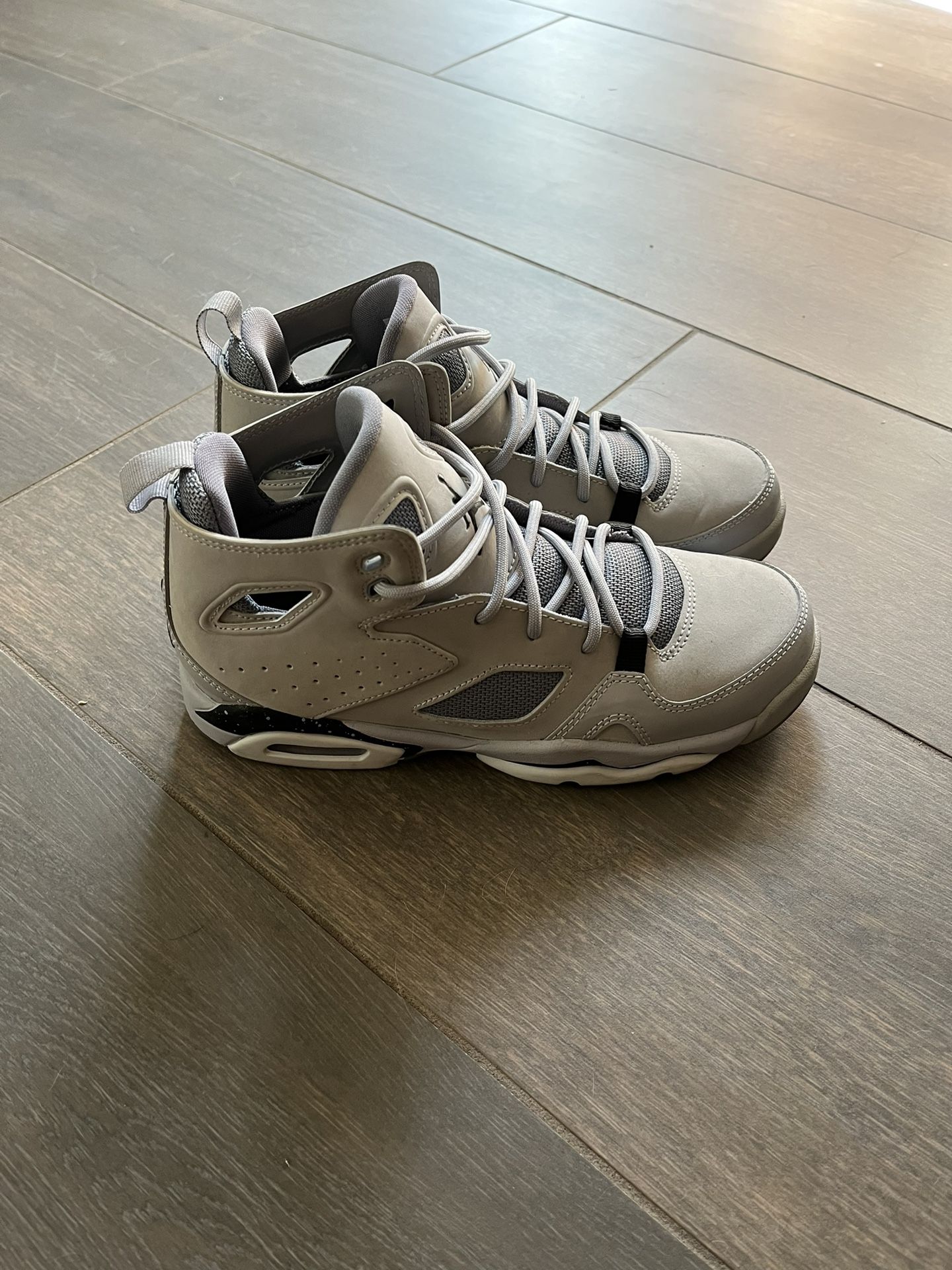 Nike Jordan - LIKE NEW