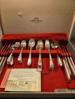 Vintage 1881 Rogers Silverplate Flatware Set