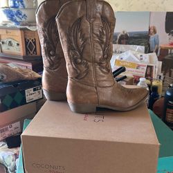 Coconuts Boots Size 7