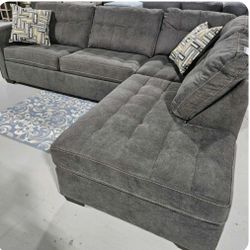 AP- Gray Comfy 2 Piece Sectional Couch With Chaise// Financing & Delivery 