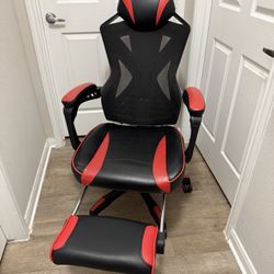 Respawn Gaming Chair w/ Footrest 