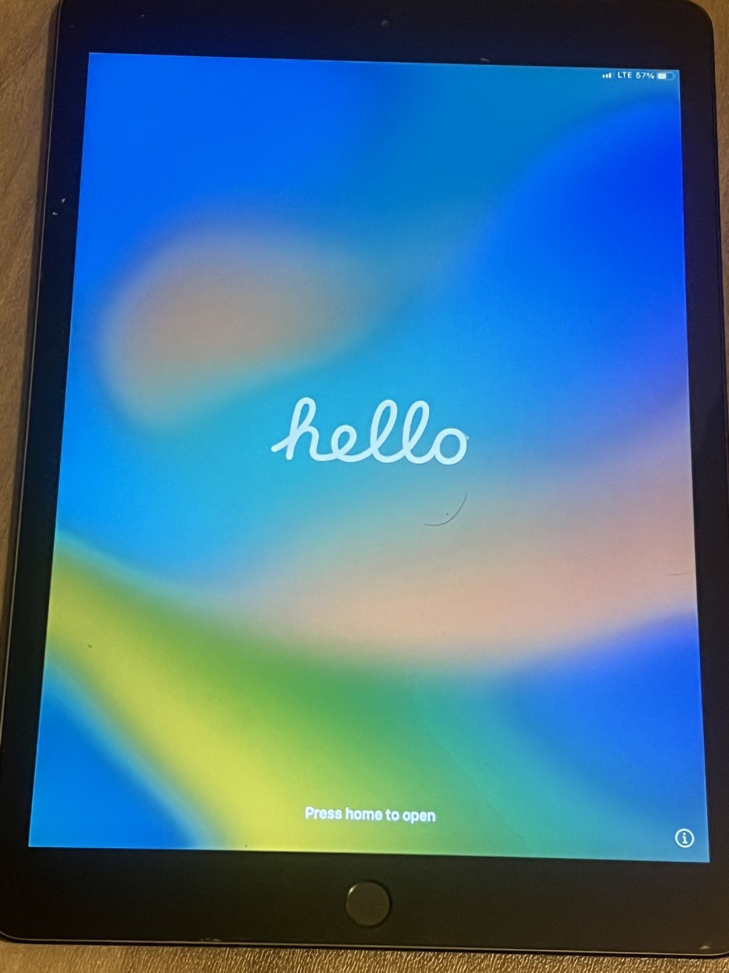 Apple IPad Version OS16.2 -Tablet-Used/Refurbished