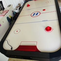 Air Hockey Table