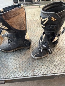 Tech-6 Boots, I believe  size-11, see all photos .  Worn tag sorry