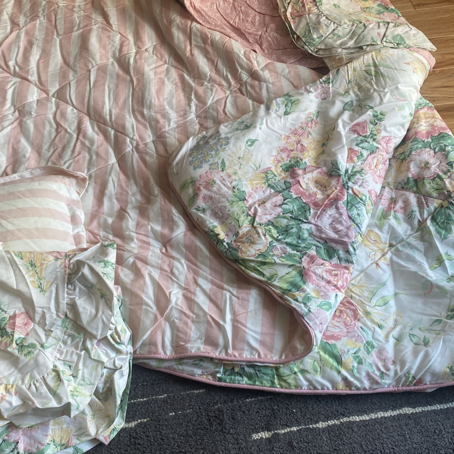 Laura Ashley King Comforter Set
