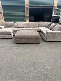 Luxury Oversized Gray Modular Sectional + Ottoman FREE Delivery Available