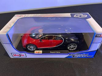 Maisto Diecast Car 1:18 Scale  Bugatti Chiron Red