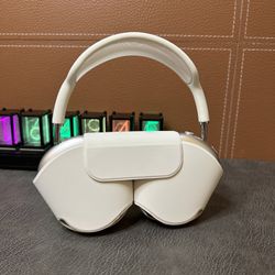 Apple AirPods Max - Starlight (USB-C) With Case