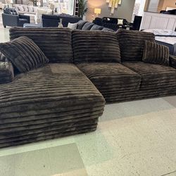 Brand New Contemporary Super Comfy Fluffy Brown Sectional Couch With Cupholder 