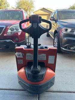 Electric Pallet