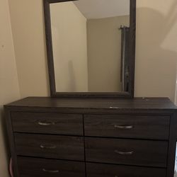 Bed set (Queen Size)