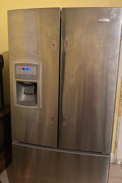 WHIRLPOOL REFRIGERATOR: Bad compressor and no handles