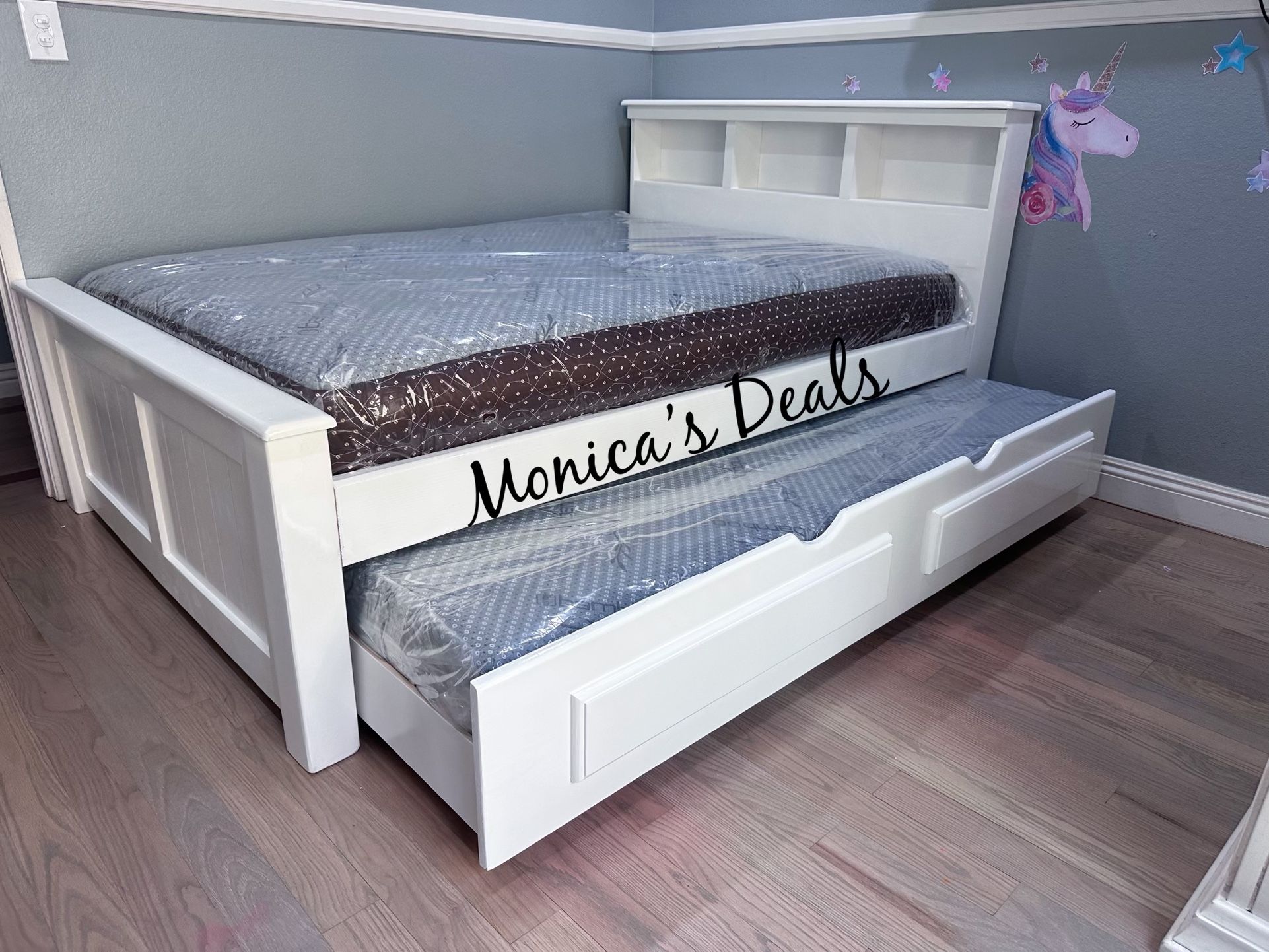 Full Bed w/ Twin Trundle & Mattresses