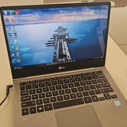 LG Gram 13.3" Laptop – Intel i7 8th Gen, 8GB RAM, Ultralight
