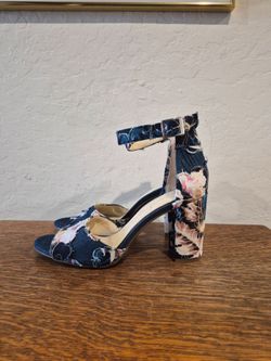 Jessica Simpson Sherron Block Heels Women's Size 7M