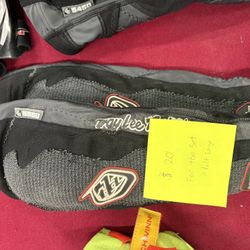 Protective Gear For Dirt Bikes, Or Mountain Bikes