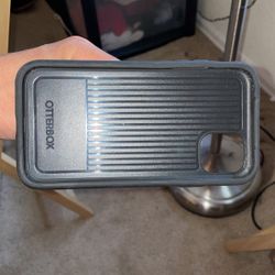 Otter Box Case For iPhone 11 w/ Pop Socket 