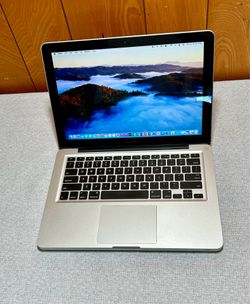 Apple MacBook Pro 13” i5/8GB/256GB SSD $140