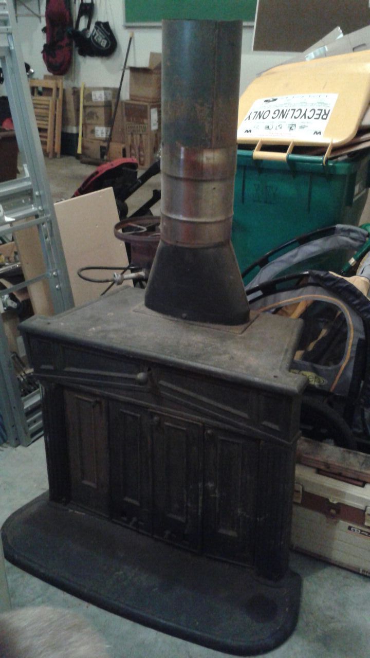 Cast Iron Franklin Stove for Sale in Big Rock, IL - OfferUp