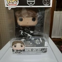 Big Funko Pop 10 Inch Wayne Gretzky Figure #69🏒🏒🏒 The Goat Of Hockey‼ Very Nice Brand New In The Box Never OPENED Perfect Excellent Condition‼