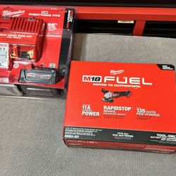 NEW Sealed - Milwaukee M18 Fuel Grinder + Battery XC5.0 and Charger
