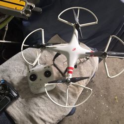 Drone For Parts And Remote Is Like New