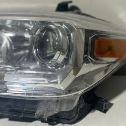 ⭐2015-2023 Toyota Tacoma Left Headlight Halogen OEM (81150-04270)⭐ RAG-3-15