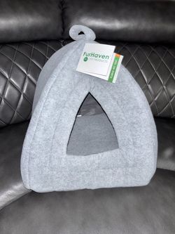 Fur Haven Fleece Pet Tent *New*