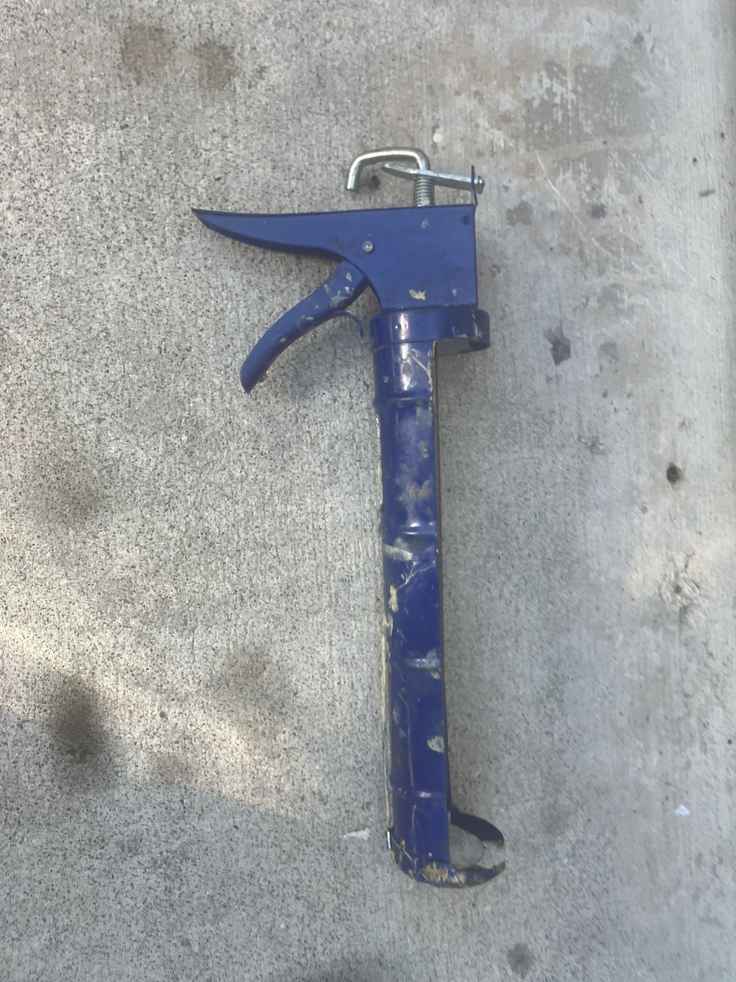 Used Smooth Rod Caulk Gun 29 Oz Capacity