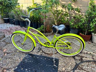 Electra cruiser bike