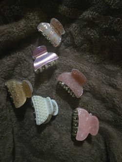 Set of 6 hair claw clips