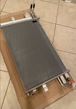 CONDENSER BRAND NEW IN BOX