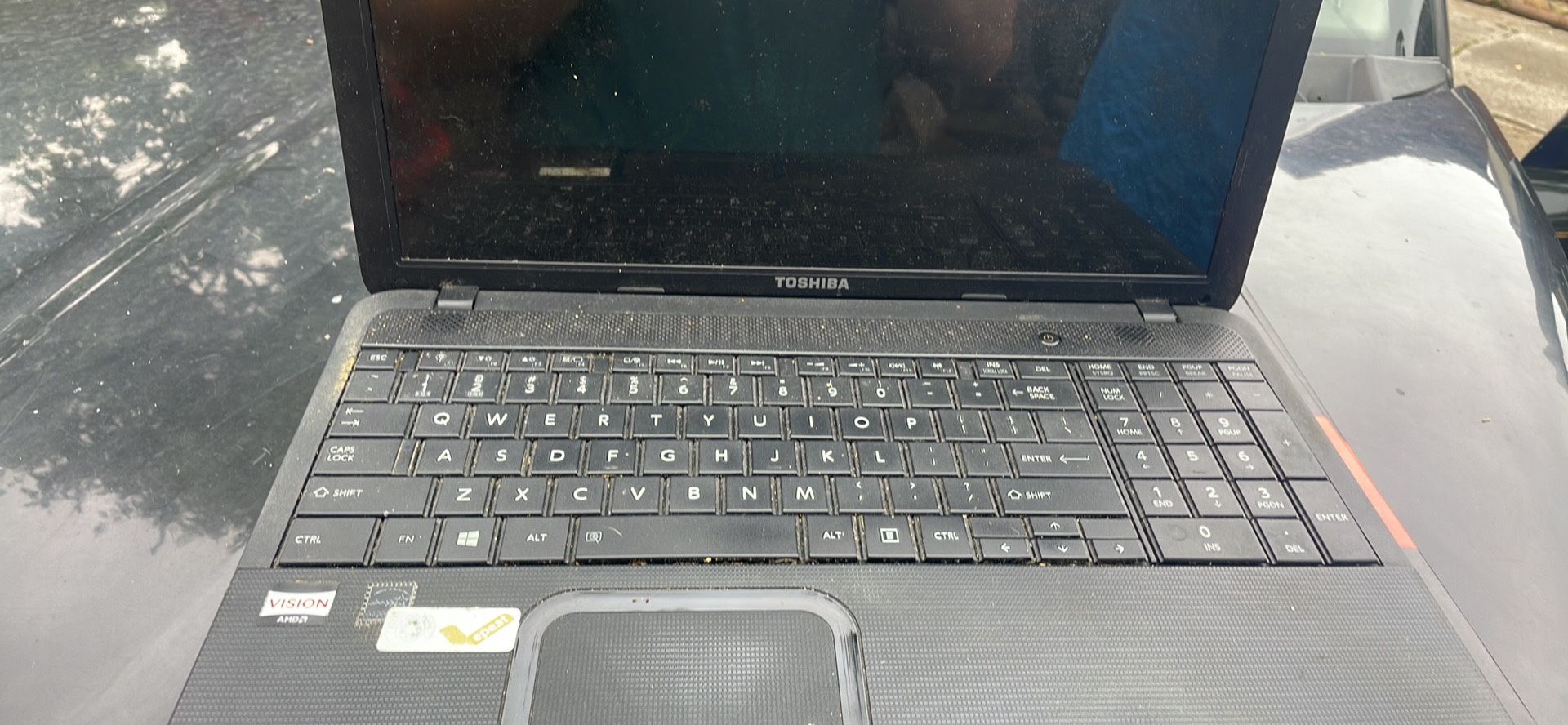 Laptop works don’t have a charger Have a part one that goes with it