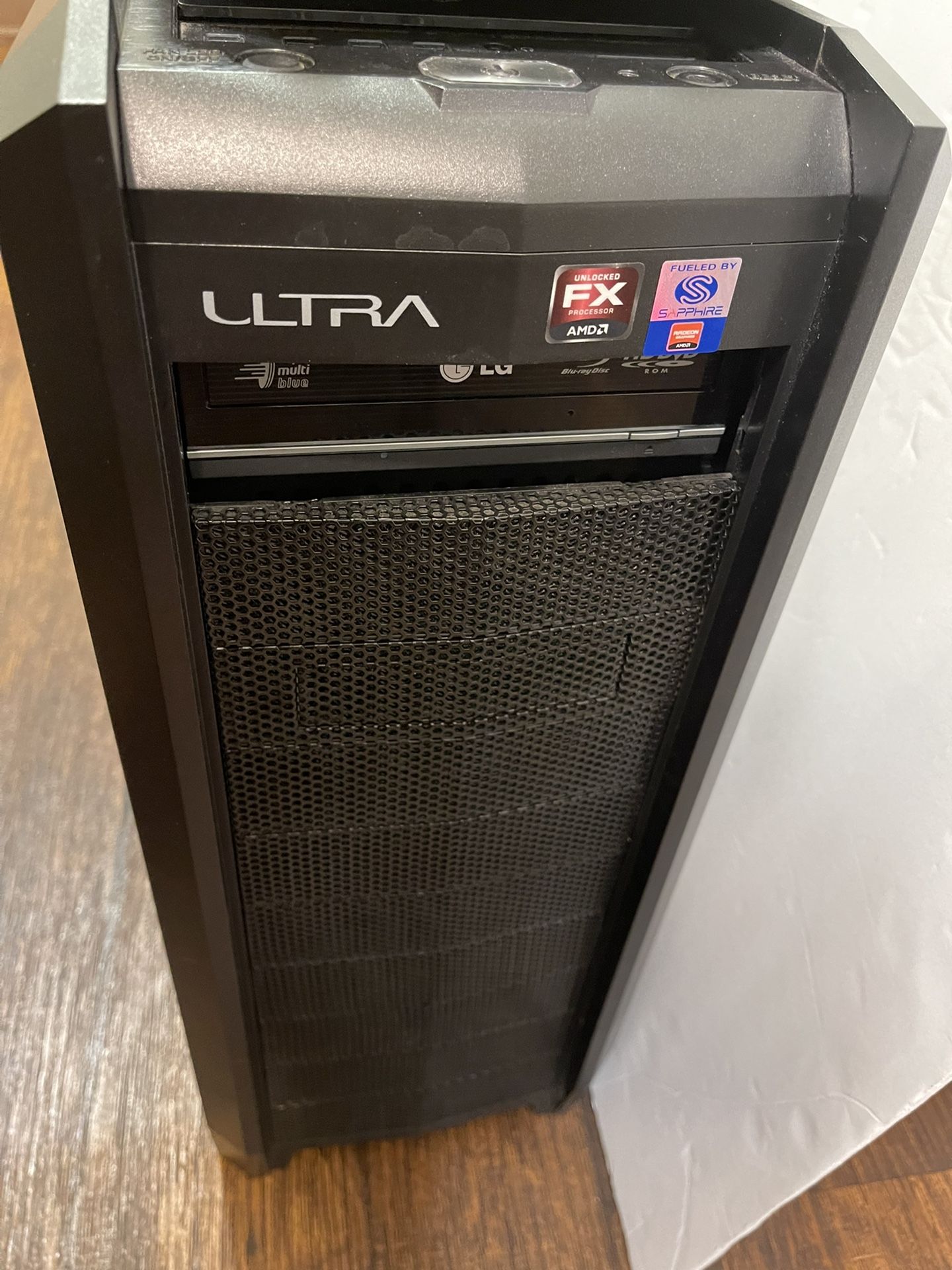 pc Gaming Amd Fx (Tm) -8320 Eight- Core Processor 3512MHz 4 Core (s) 32GB RAM 256GB SSD 1TB HDD WINDOWS 10 And Working Good