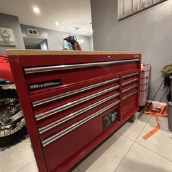 Tool chest