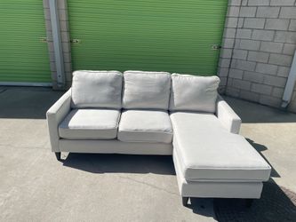 *Free Delivery* Light Gray Sectional Couch Sofa w/ Reversible Chaise