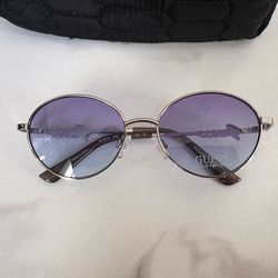 GUESS Kids Sunglasses Gold Oval Frame Dark Lens w/ Case UV Protection used once only practically new