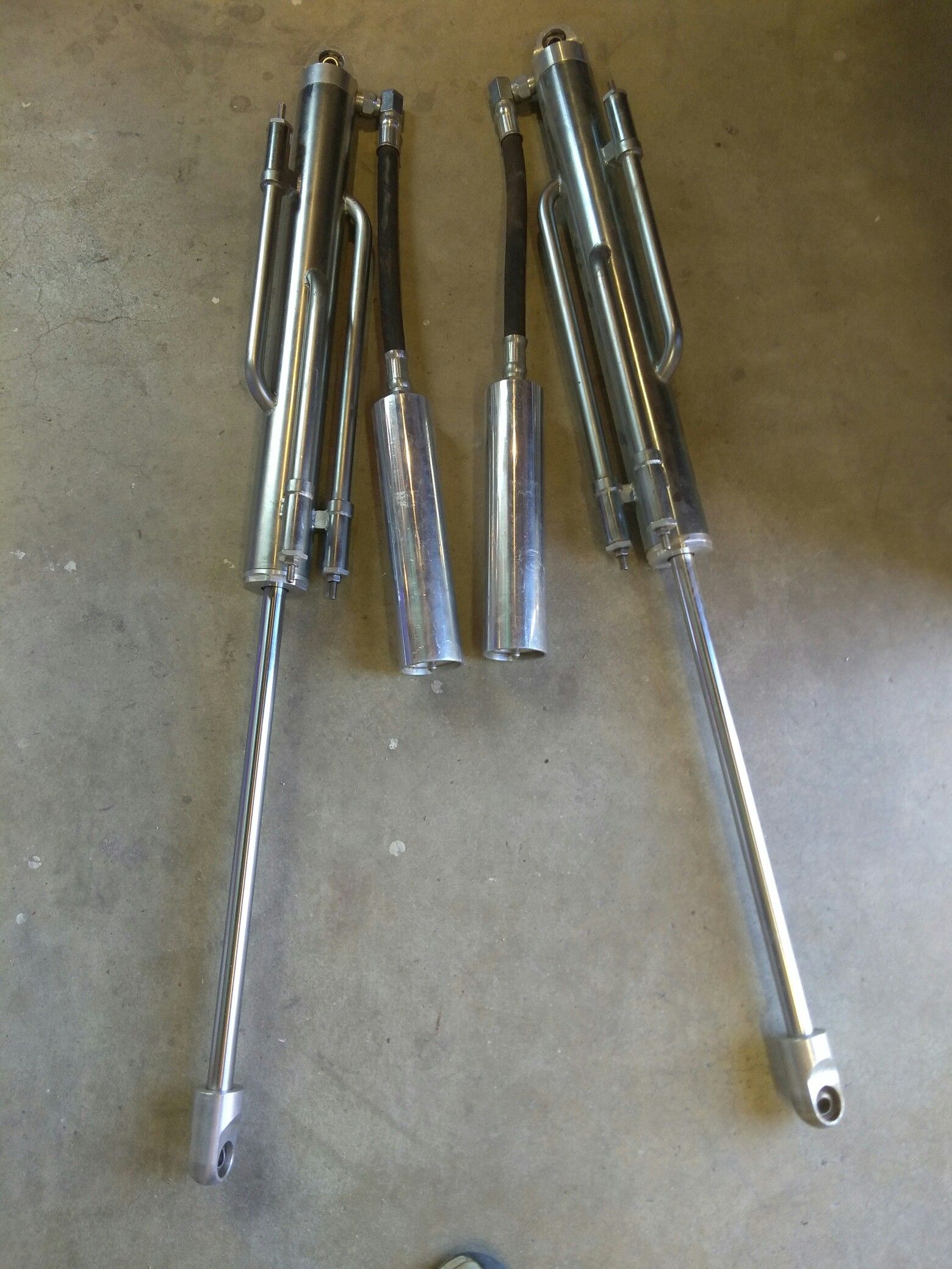 New FOA 18 INCH 3 WAY BYPASS SHOCKS and new FOA 18 inch coil over