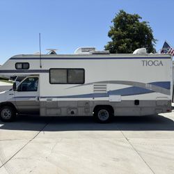 1998 Fleetwood Tioga 24’