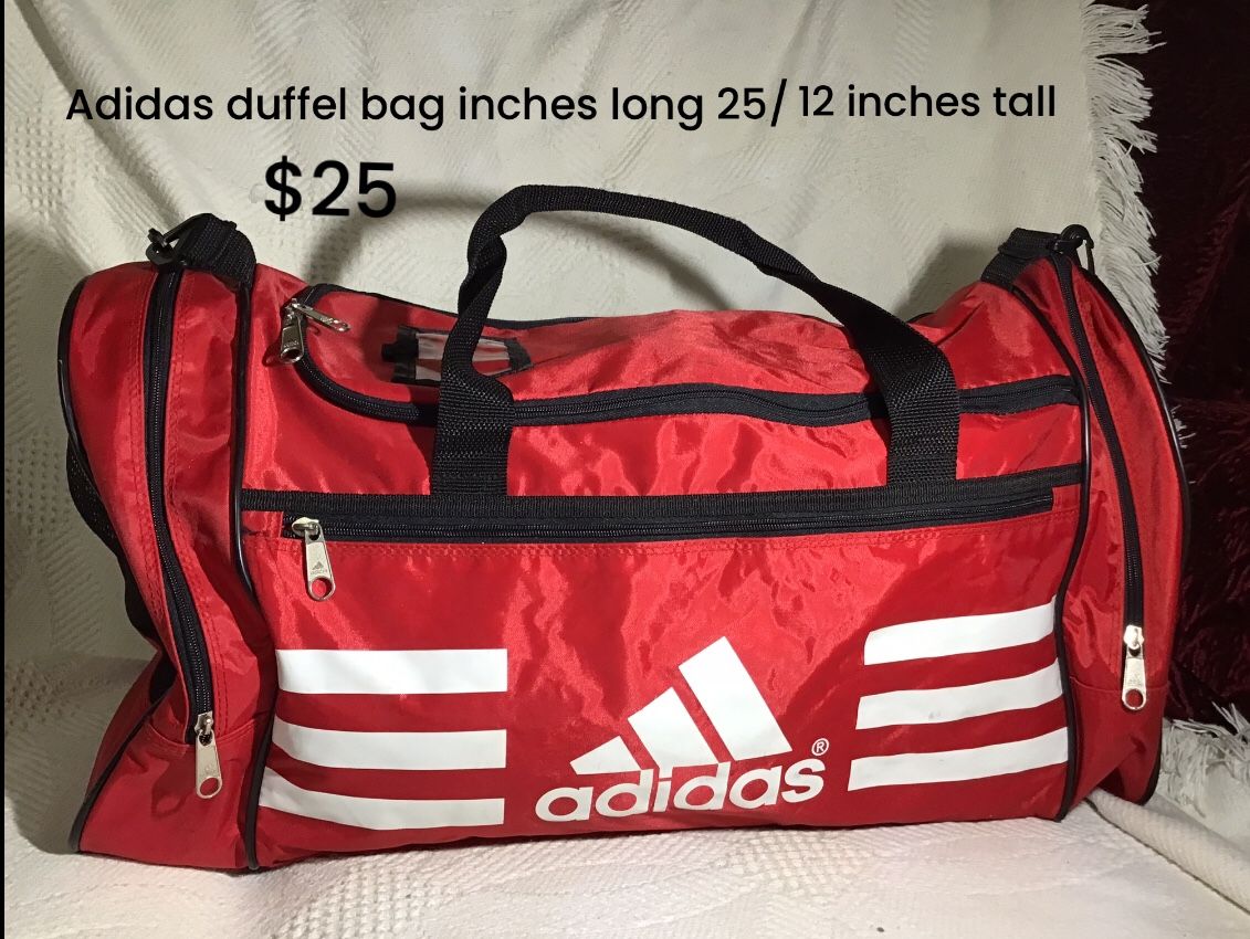 ADIDAS DUFFEL BAG GOOD CONDITION 