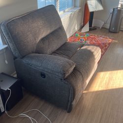 Electric Recliner w/usb Outlet