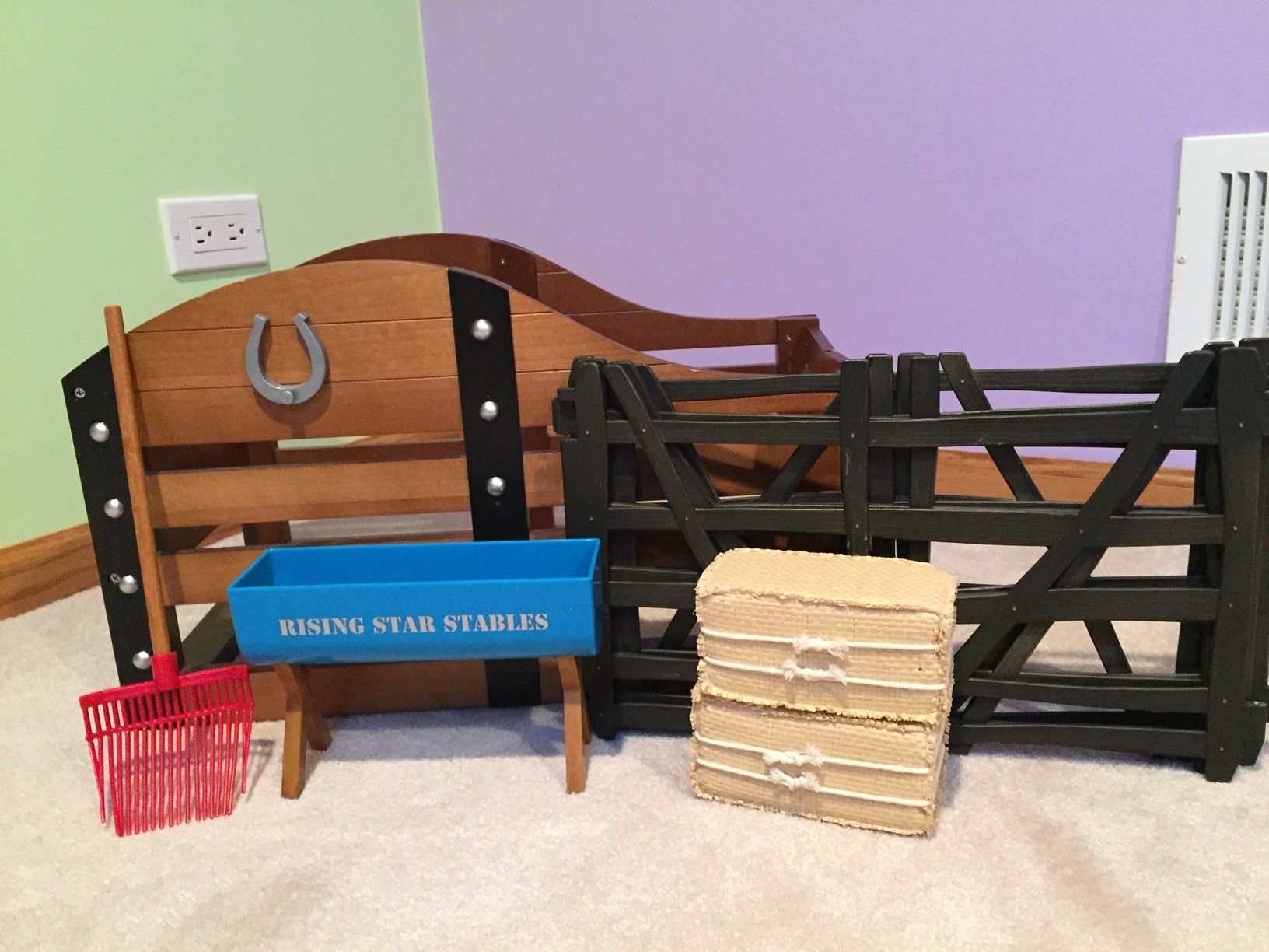 AMERICAN GIRL STABLE & SUPPLIES - Retired