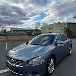 2011 nissan maxima